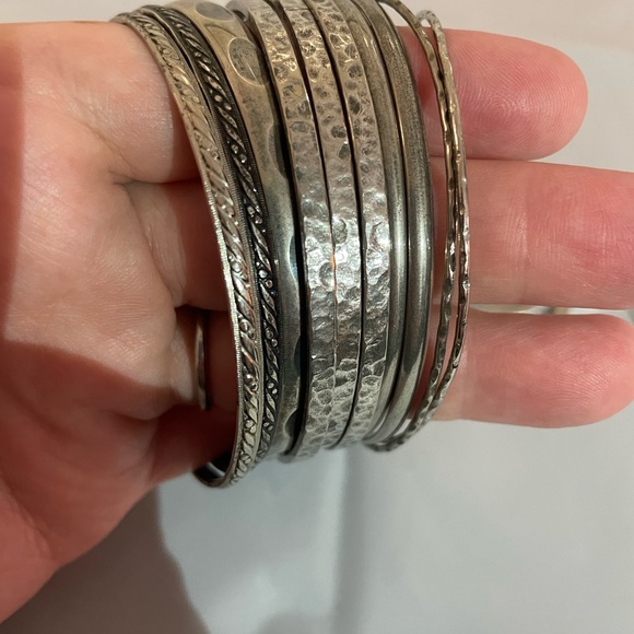 Banana Republic Bundle of sterling silver 6 rings and 10 bangle bracelets - Picture 2 of 3